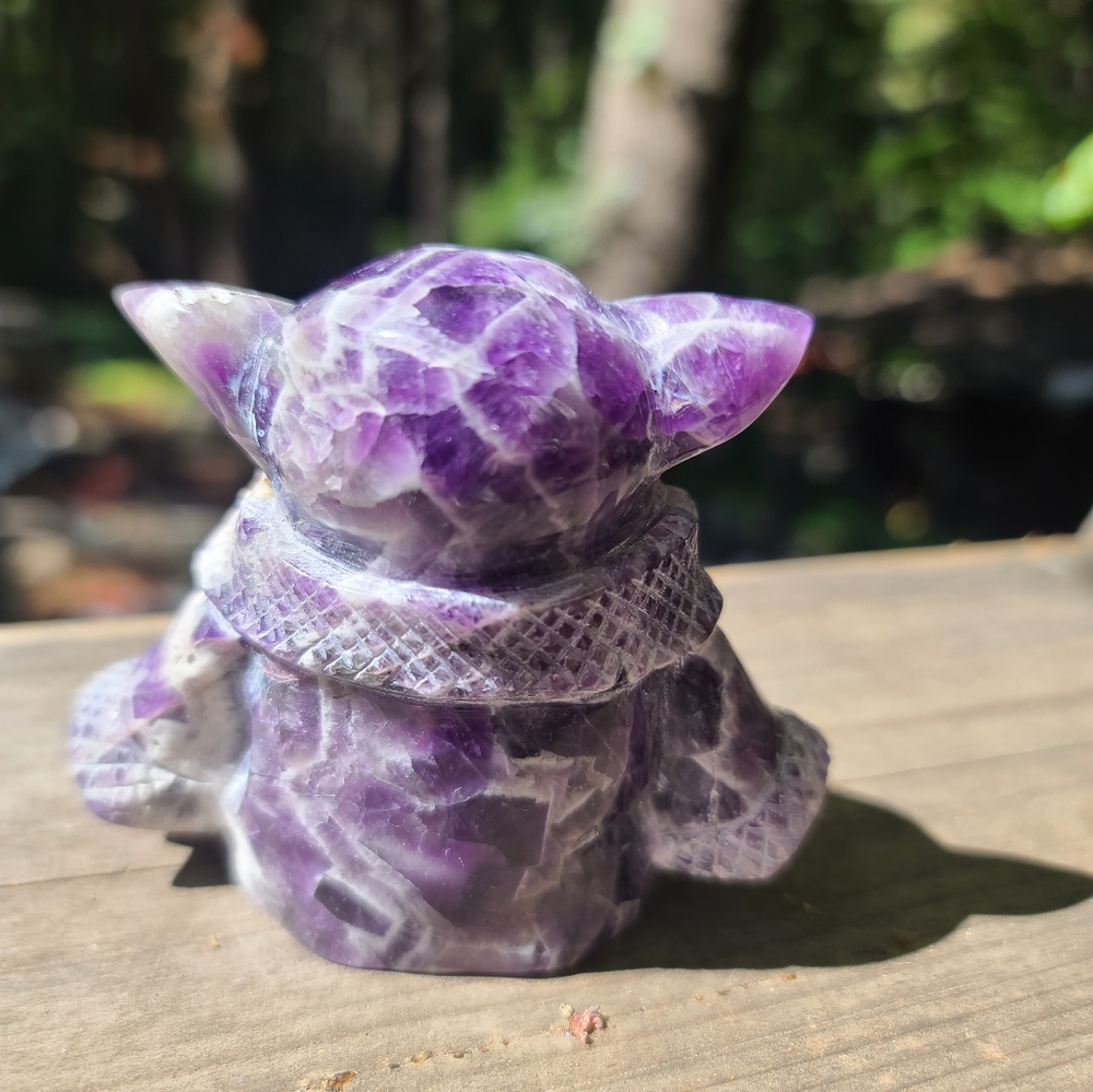 Amethyst "crazy" Yoda natural handcarved gemstone statue 3" - Picture 7 of 8